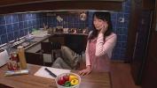 คลิปxxx Unsatisfied Japanese housewife seduces two handymen 3gp