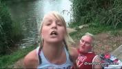 คลิปโป๊ Gorgeous blonde rides dick on the river shore Mp4