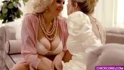หนังxxx Lesbian MILF surprises her bride dauther with a hot pussy licking session before her wedding day period 3gp