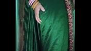 คลิปxxx Indian gay Crossdresser Gaurisissy in Green Saree pressing her big Boobs and fingering in her ass Mp4 ล่าสุด